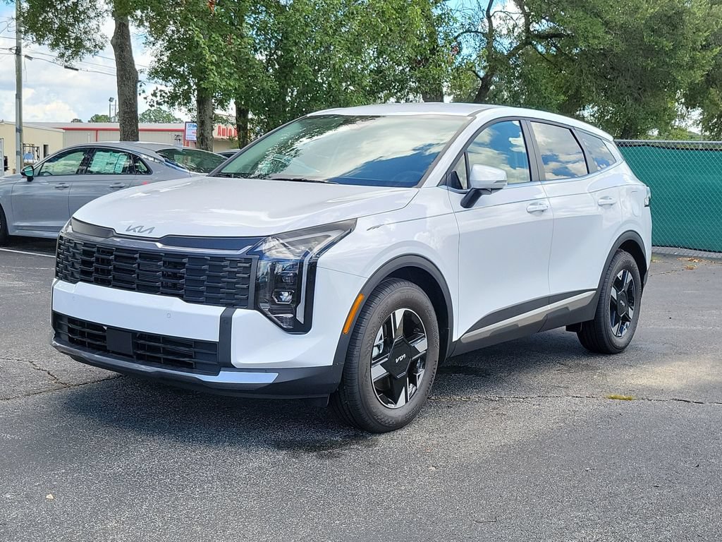 New 2026 Kia Sportage LX w/ LX Convenience Package FWD image 2