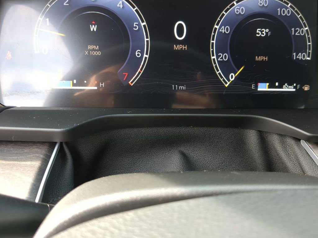 New 2025 Jeep Grand Cherokee Limited w/ Trailer Tow Package image 13