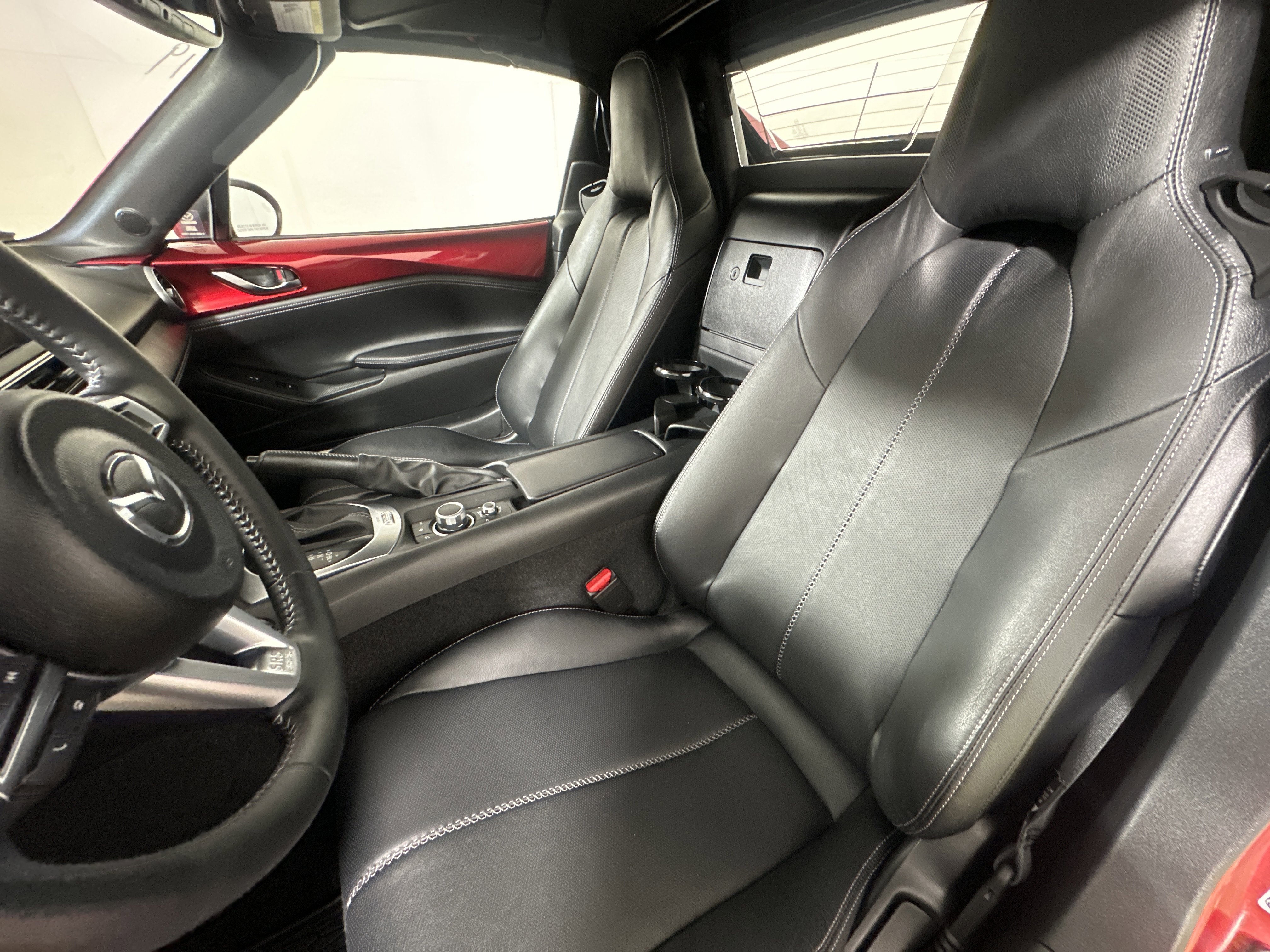 Used 2023 MAZDA MX-5 Miata Grand Touring w/ Weather Package image 9