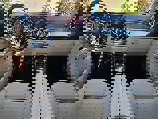 Used 2023 Mercedes-Benz EQB 250+ EQB 250+ w/ Exclusive Package image 17