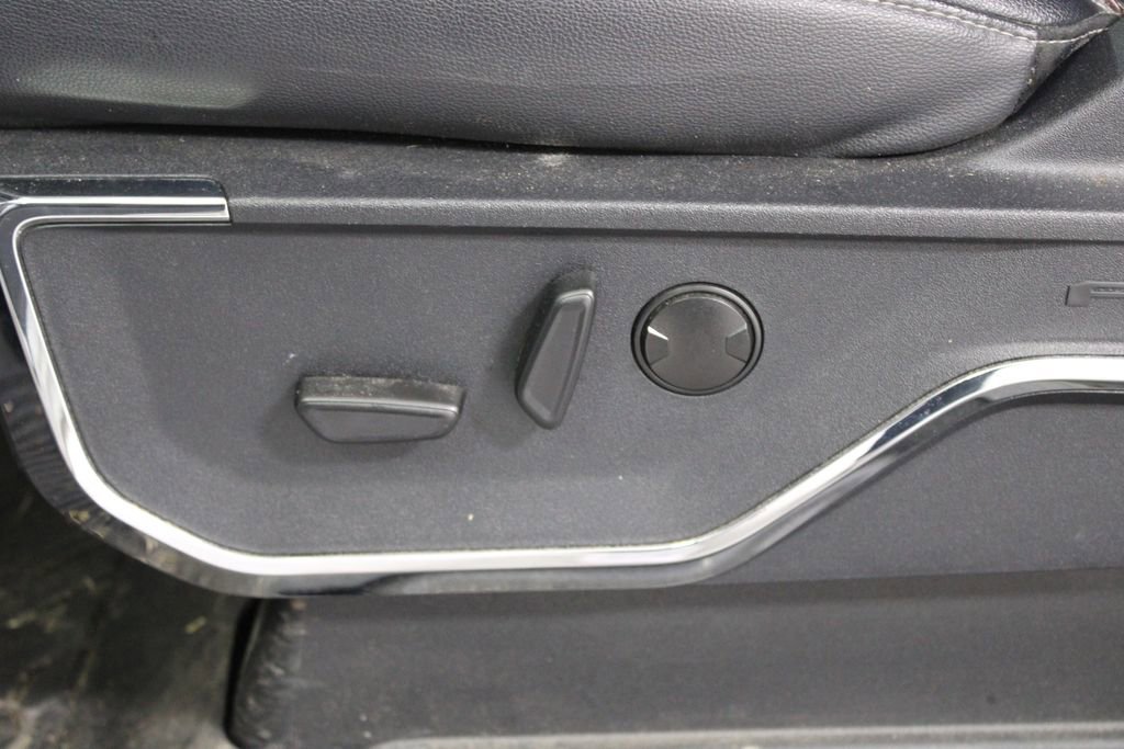 Used 2022 Ford F150 Lariat image 19