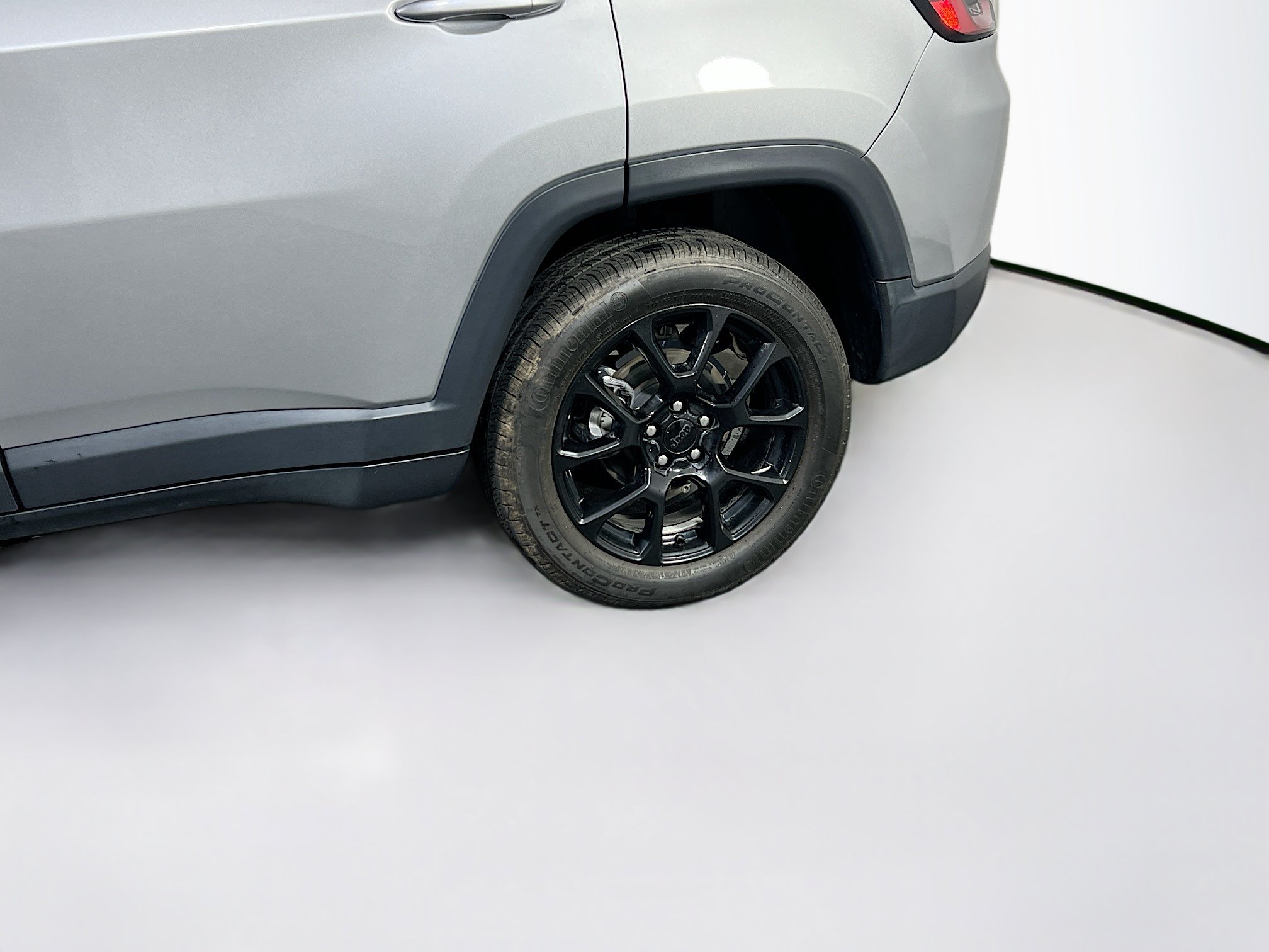 Used 2022 Jeep Compass Latitude w/ Convenience Group AWD/4WD image 28