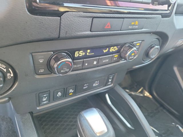 Used 2023 Nissan Frontier SV w/ SV Convenience Package image 27