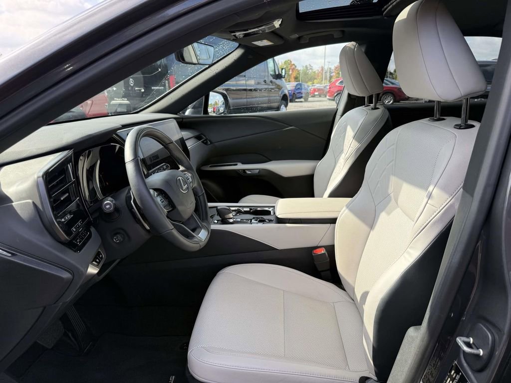 Used 2024 Lexus RX 350 Premium image 15