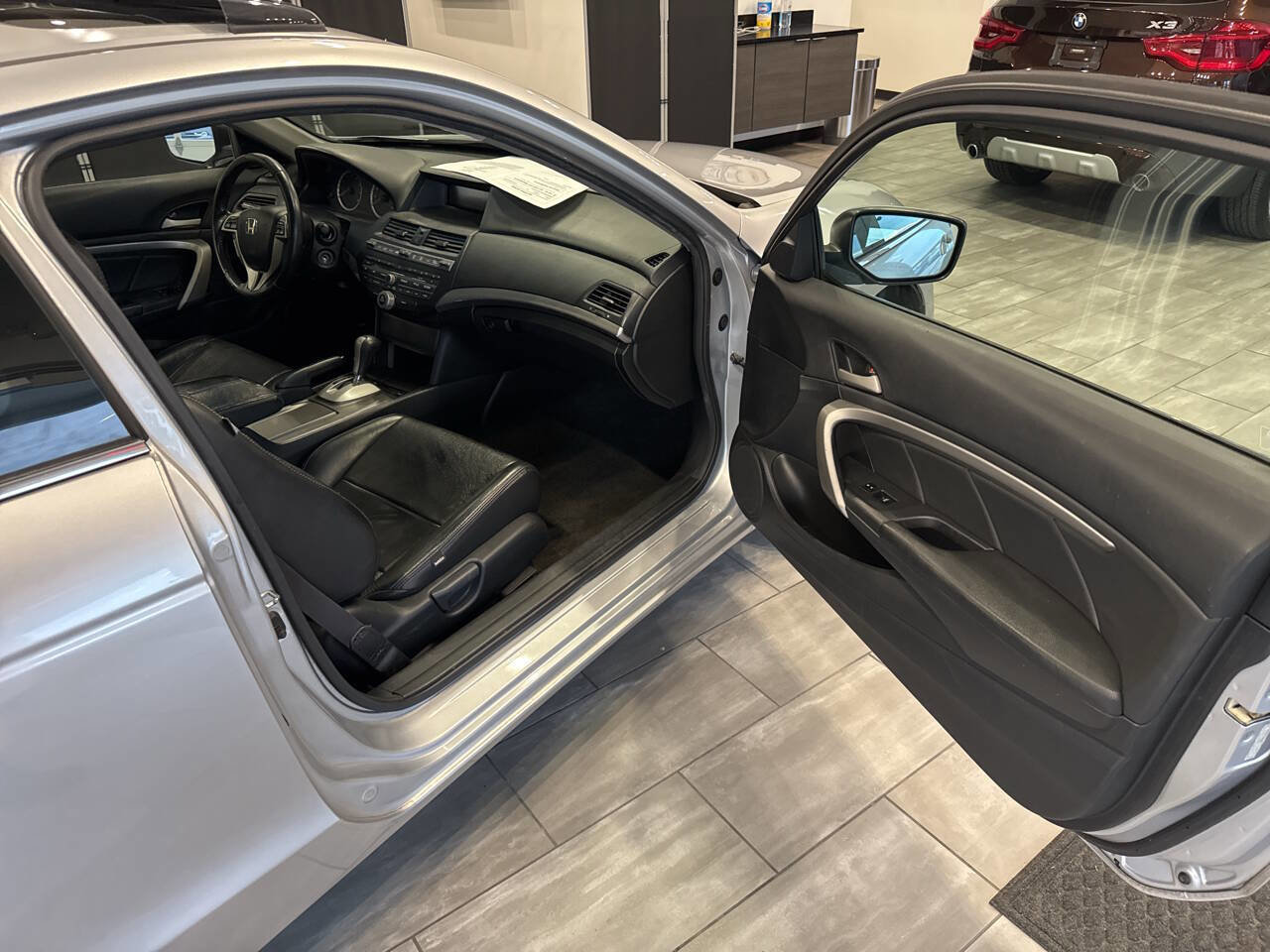 Used 2011 Honda Accord EX-L image 16