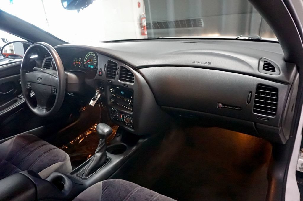 Used 2004 Chevrolet Monte Carlo LS w/ Preferred Equipment Group FWD image 31