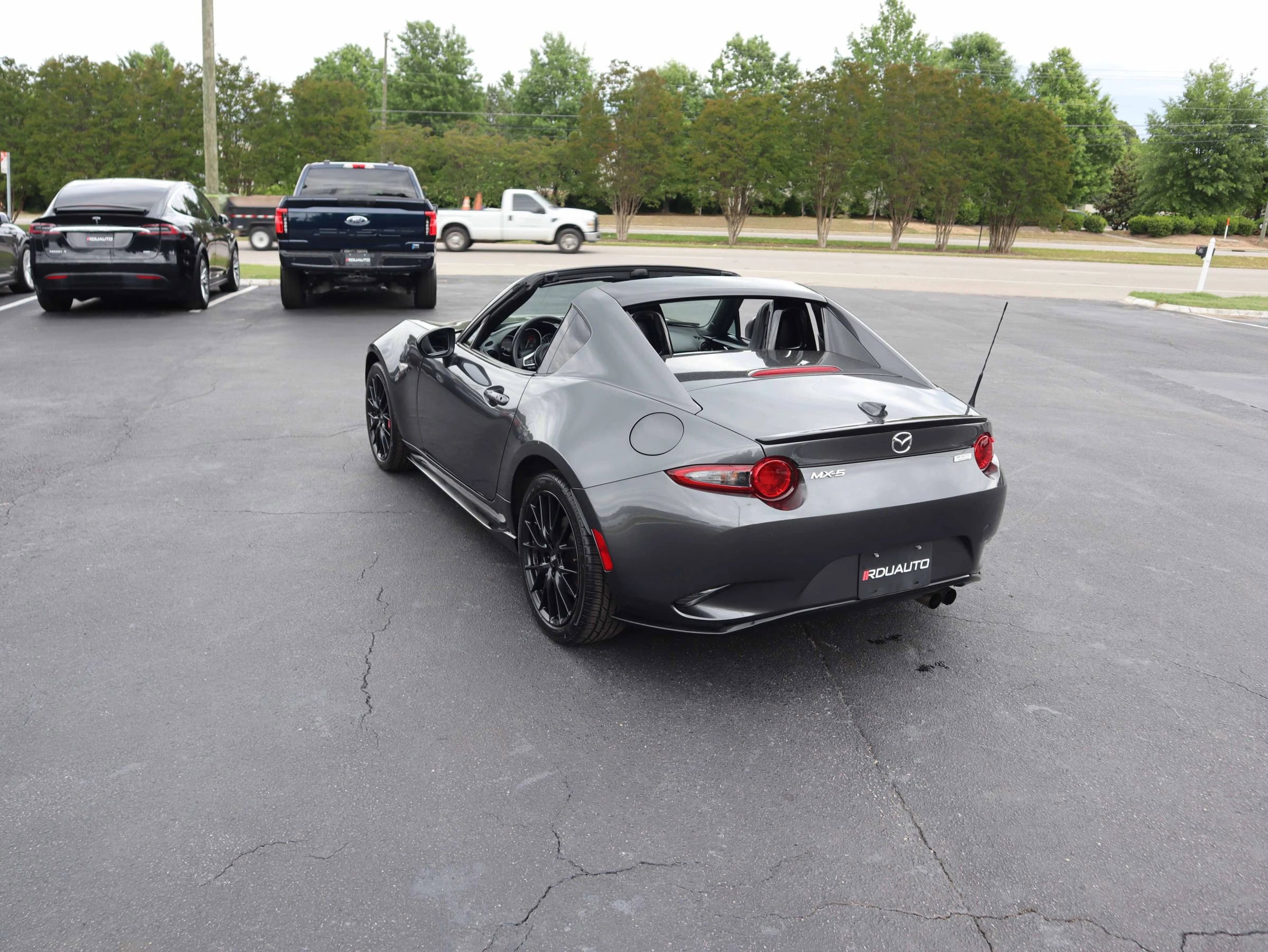 Used 2017 MAZDA MX-5 Miata RF Club w/ Brembo/BBS Package RWD image 8