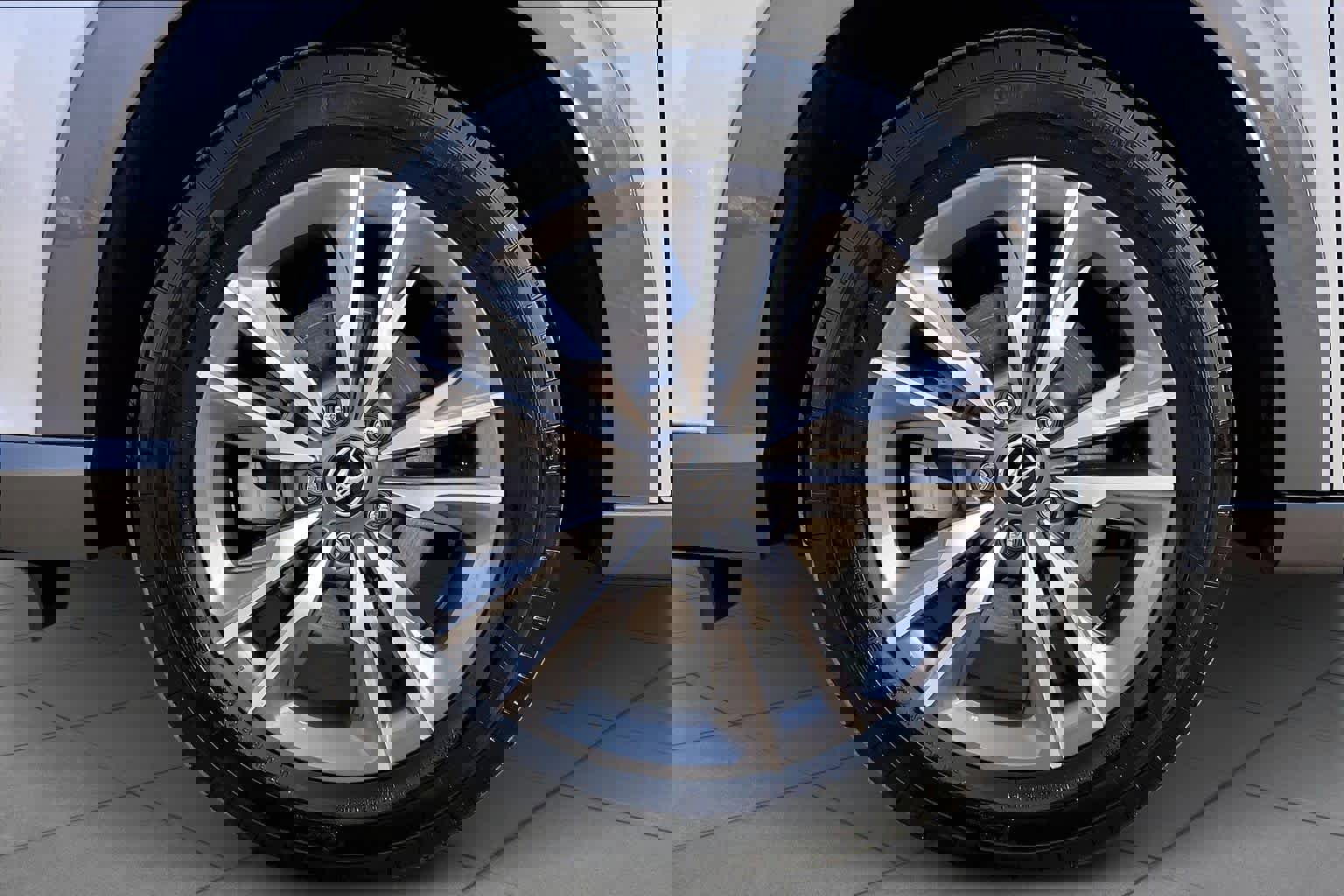 Used 2025 Acura ADX AWD image 10