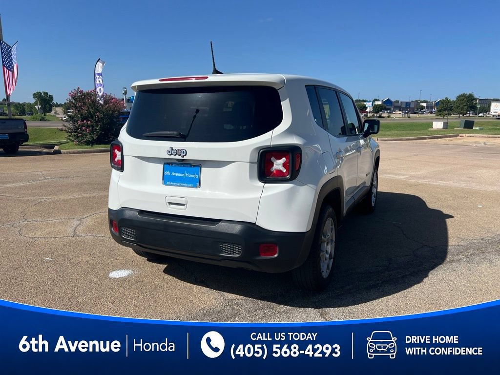 Used 2023 Jeep Renegade Latitude AWD/4WD image 5