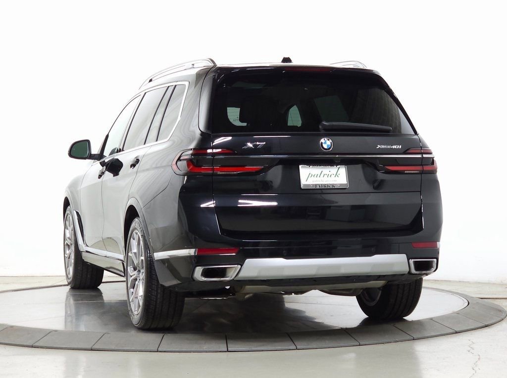 Used 2025 BMW X7 xDrive40i w/ Climate Comfort Package image 6