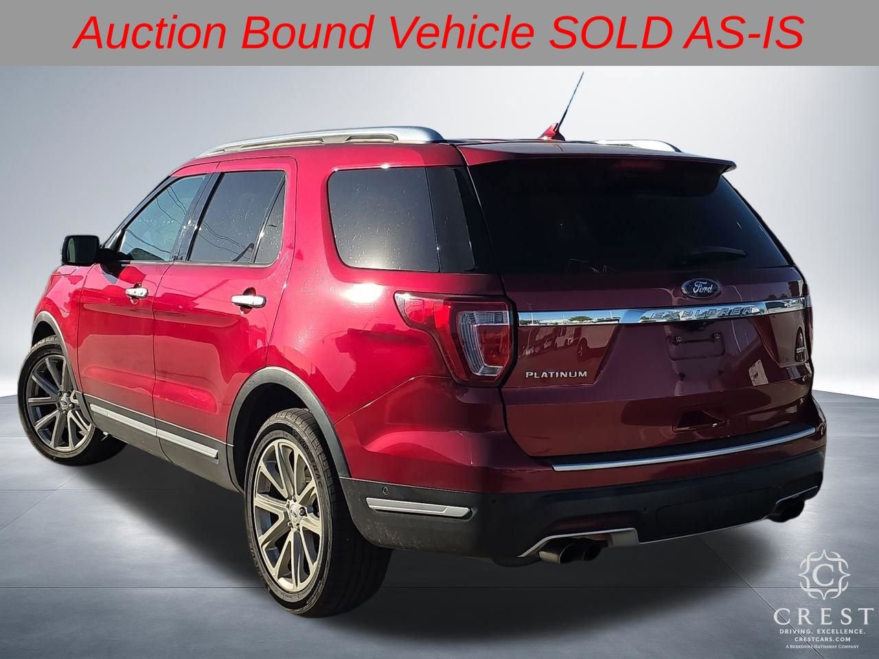 Used 2018 Ford Explorer Platinum image 3