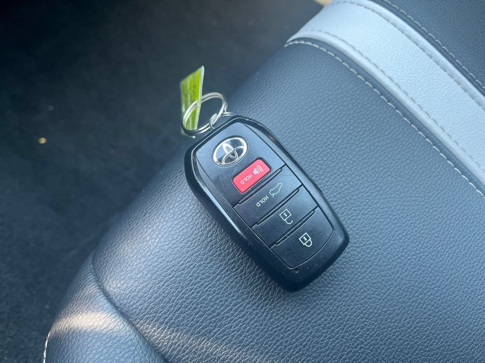 Used 2025 Toyota Camry SE FWD image 21