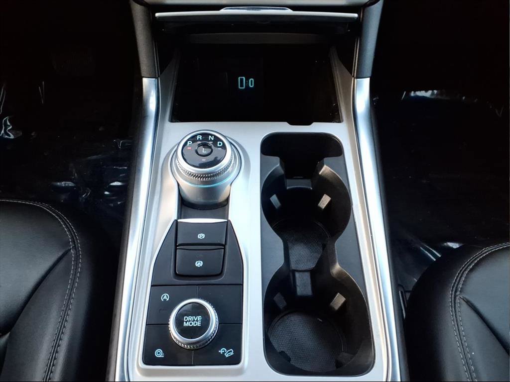 Used 2023 Ford Explorer XLT w/ Equipment Group 202A image 15