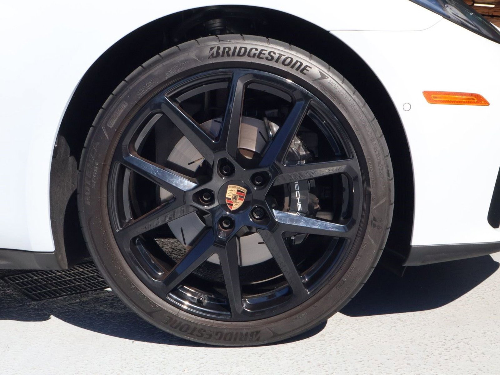 Certified 2025 Porsche Panamera image 25