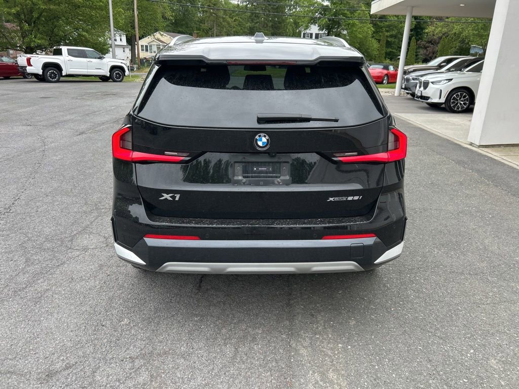 Certified 2024 BMW X1 xDrive28i w/ Convenience Package AWD/4WD image 4