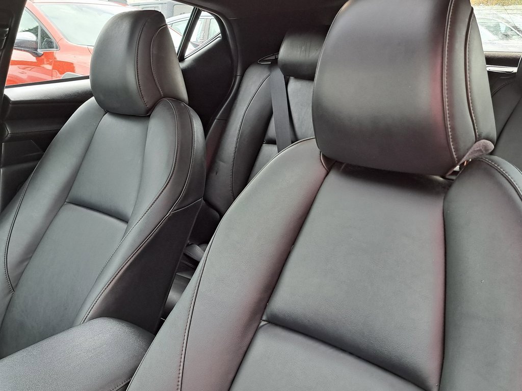 Used 2023 MAZDA MAZDA3 s image 24