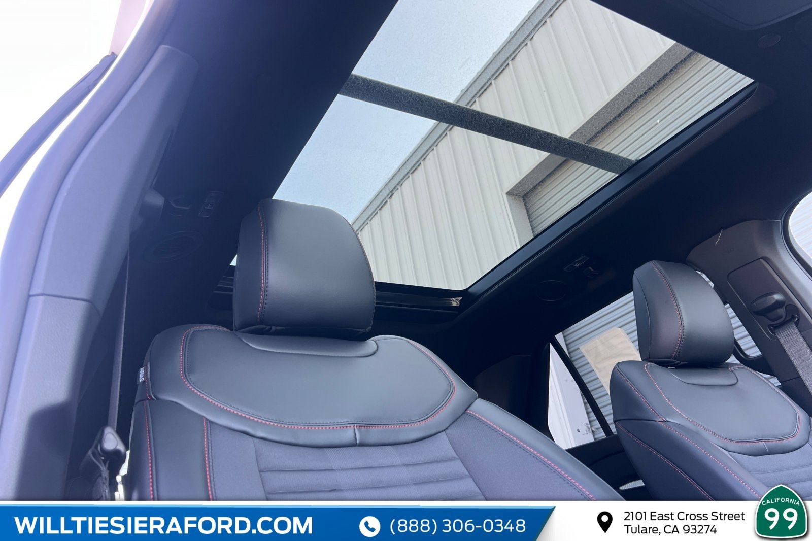 New 2026 Ford Explorer ST-Line w/ ST-Line Street Pack AWD/4WD image 18