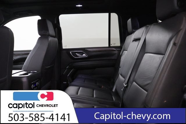 Used 2024 Chevrolet Suburban Z71 AWD/4WD image 36