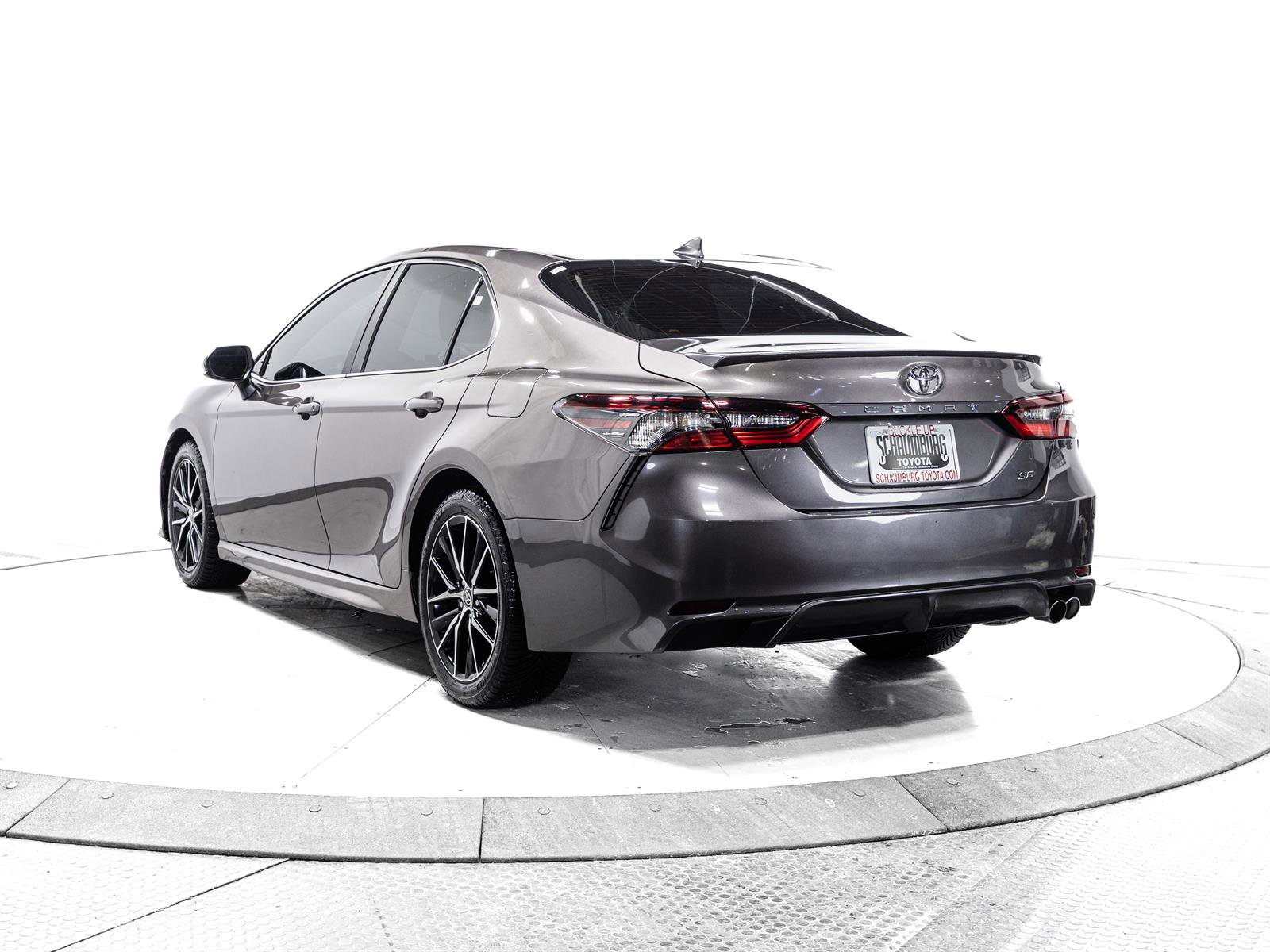 Certified 2021 Toyota Camry SE image 8