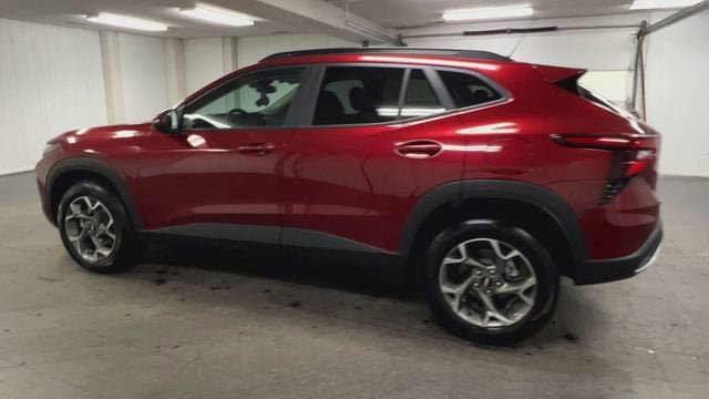 Certified 2025 Chevrolet Trax LT w/ LT Convenience Package image 6