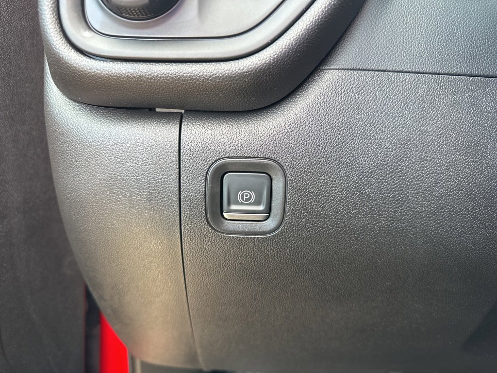 Used 2022 Chevrolet Silverado 1500 Custom image 10