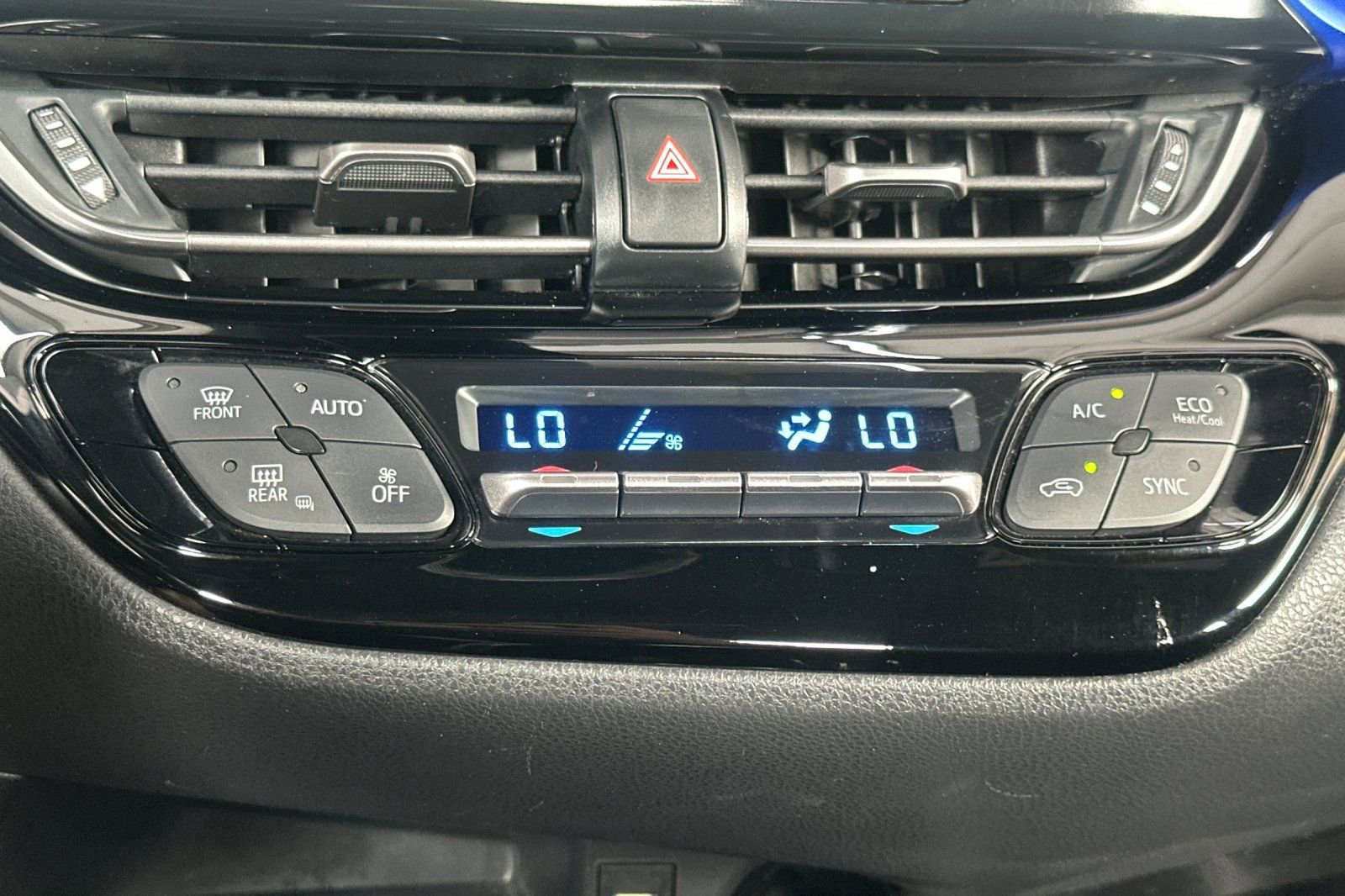 Certified 2020 Toyota C-HR XLE image 23