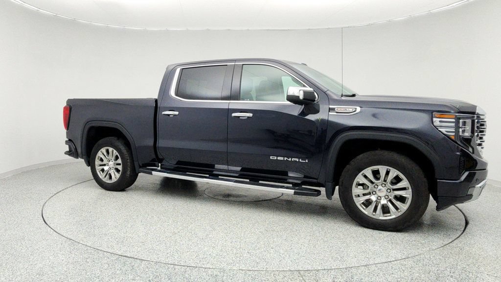 Used 2023 GMC Sierra 1500 Denali AWD/4WD image 3