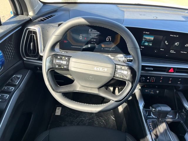 New 2026 Kia Sorento LX FWD image 8