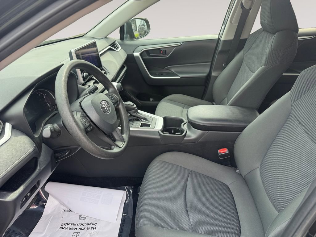 Used 2024 Toyota RAV4 LE image 9