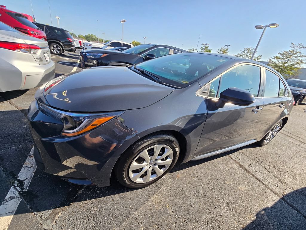 Used 2025 Toyota Corolla LE w/ Convenience Package FWD image 6