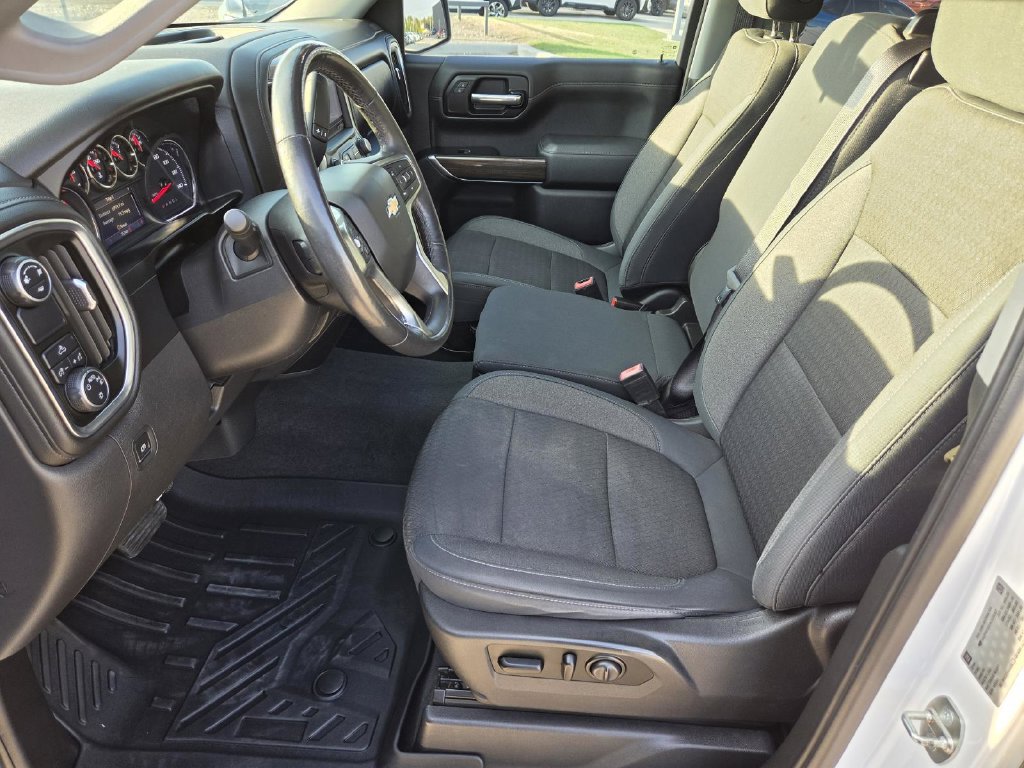 Used 2019 Chevrolet Silverado 1500 LT w/ Texas Edition RWD image 19