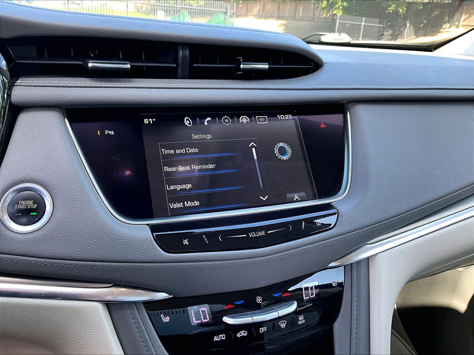 Used 2018 Cadillac XT5 Luxury w/ Driver Awareness Package AWD/4WD image 38