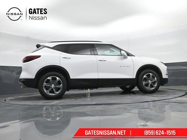 Used 2024 Chevrolet Blazer LT w/ Convenience Package FWD image 38