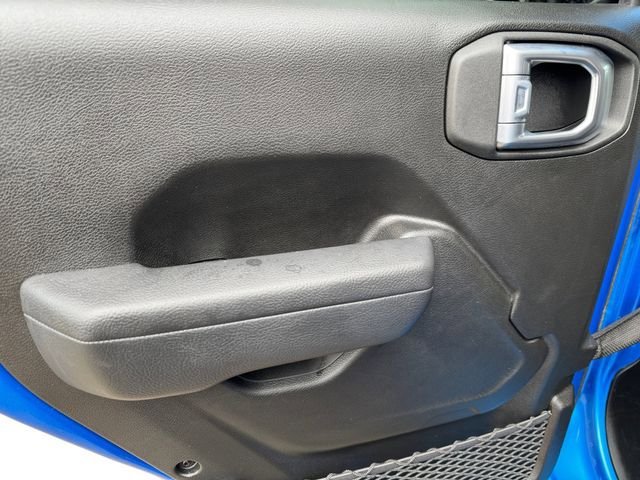 Used 2025 Jeep Wrangler Unlimited Sport AWD/4WD image 17