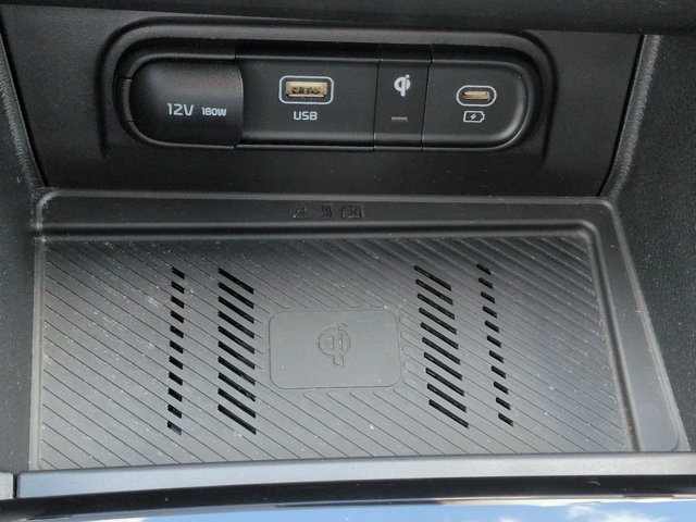 Used 2023 Kia Sportage EX FWD image 22