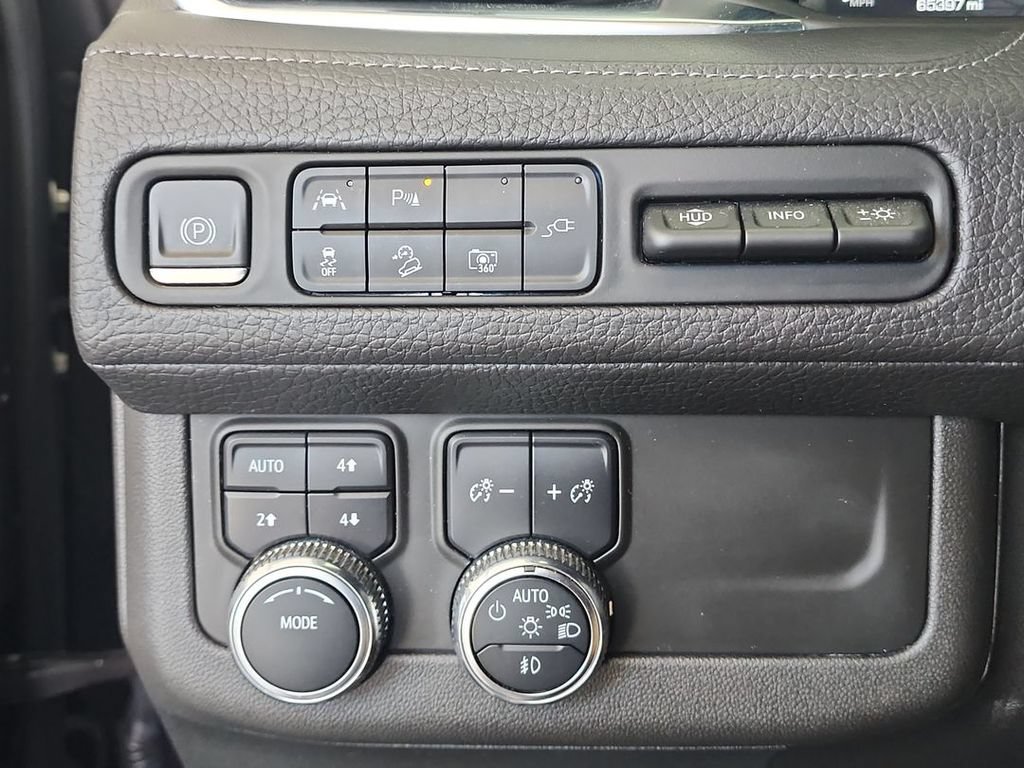 Certified 2022 GMC Yukon XL Denali AWD/4WD image 18