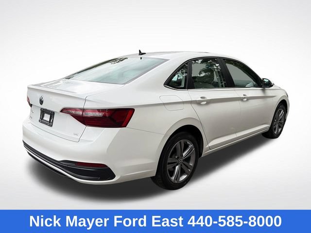 Used 2023 Volkswagen Jetta SE w/ Panoramic Sunroof Package FWD image 8