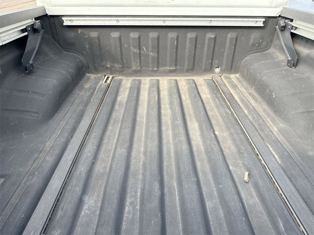 Used 2017 Nissan Frontier SV w/ SV Value Truck Package image 8