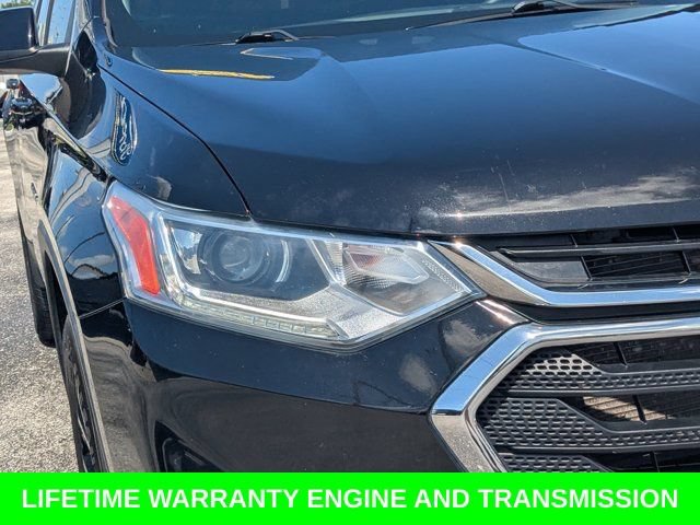 Used 2021 Chevrolet Traverse LS FWD image 11