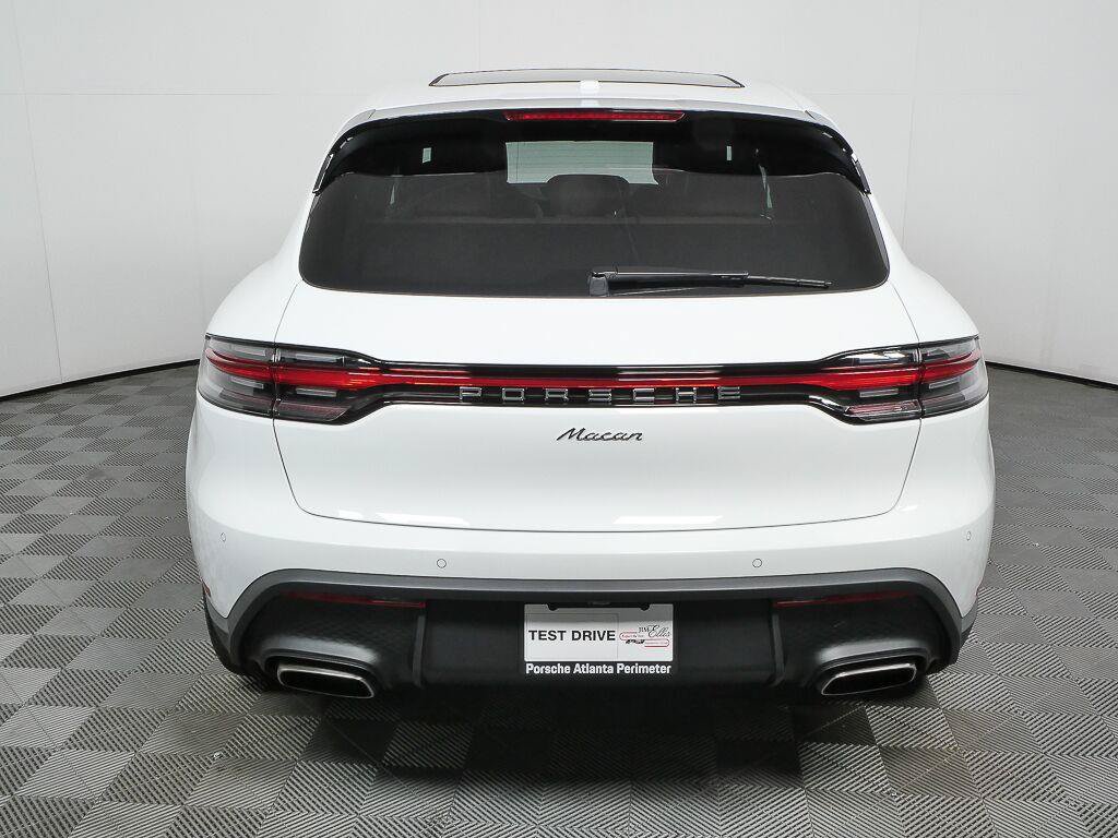 Certified 2026 Porsche Macan Turbo AWD/4WD image 32