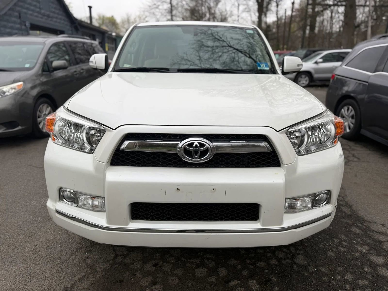 Used 2013 Toyota 4Runner SR5 w/ Convenience Pkg image 2
