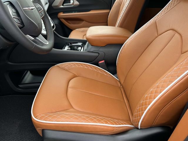 New 2026 Chrysler Pacifica Pinnacle image 26