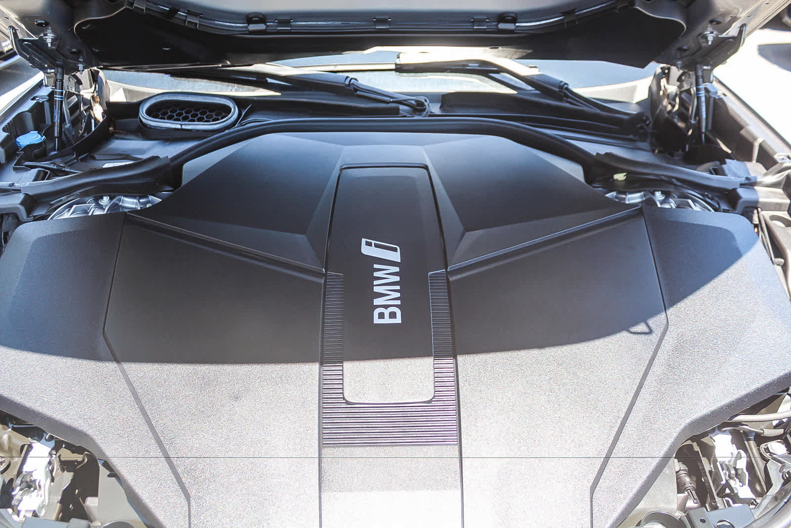 Used 2023 BMW i7 xDrive60 AWD/4WD image 27