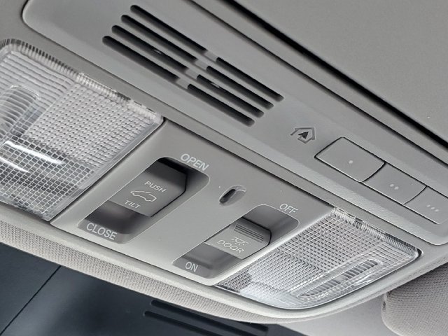 Certified 2020 Honda CR-V Touring image 23