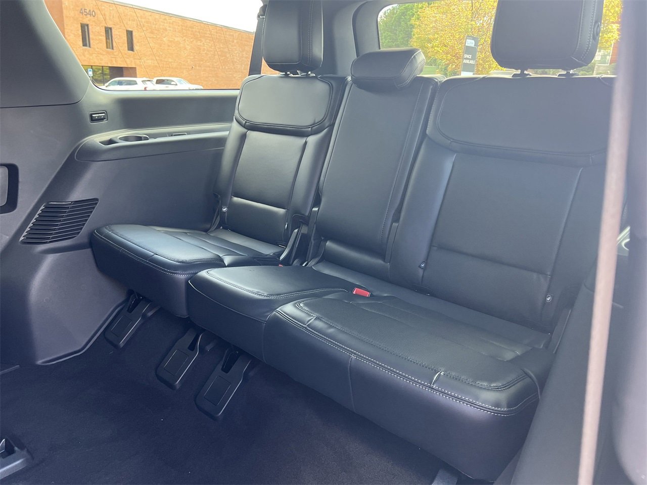 New 2025 Ford Expedition Max Platinum w/ Stealth Performance Package AWD/4WD image 21