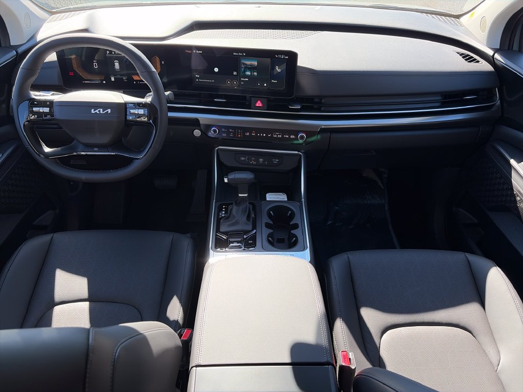 New 2027 Kia Carnival EX FWD image 11