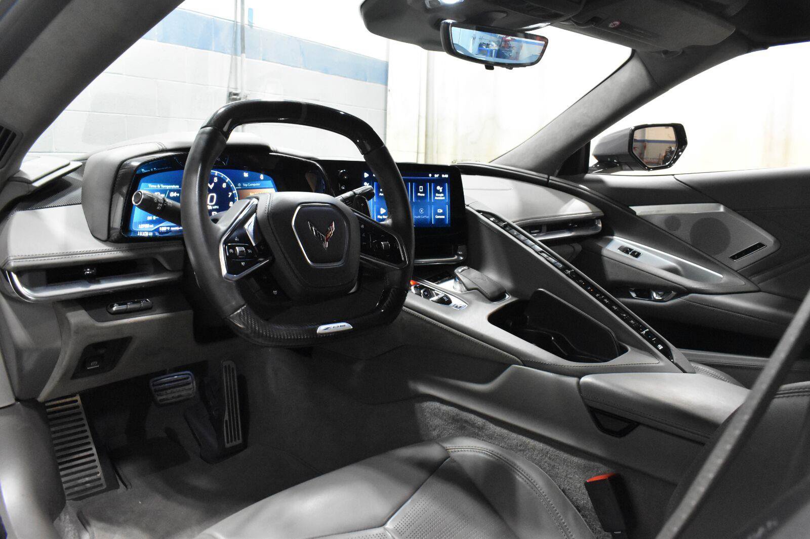 Used 2024 Chevrolet Corvette Z06 RWD image 4