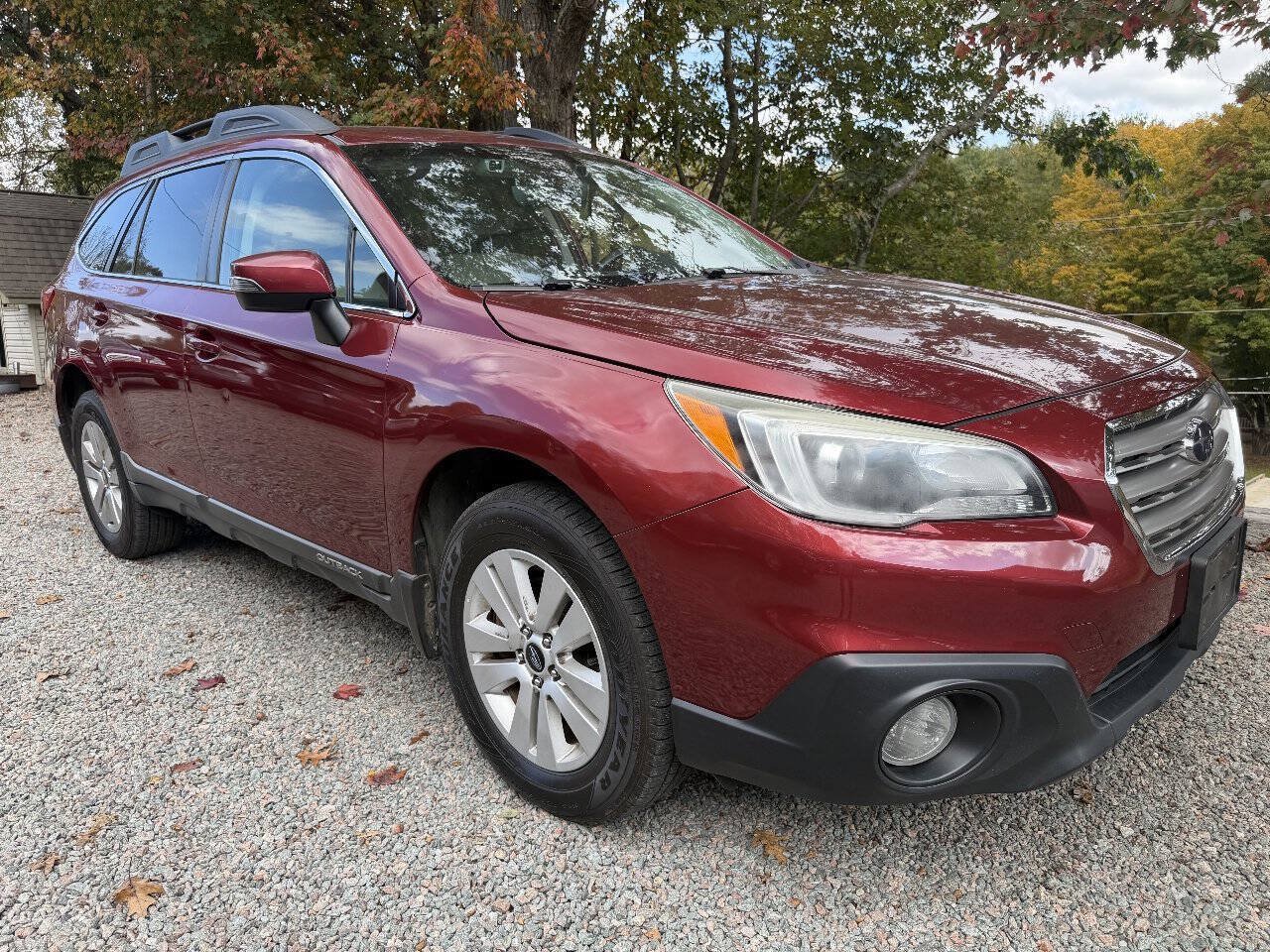 Used 2017 Subaru Outback 2.5i Premium AWD/4WD image 12