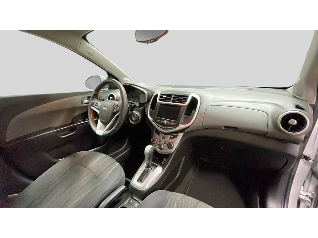 Used 2019 Chevrolet Sonic LT FWD image 17