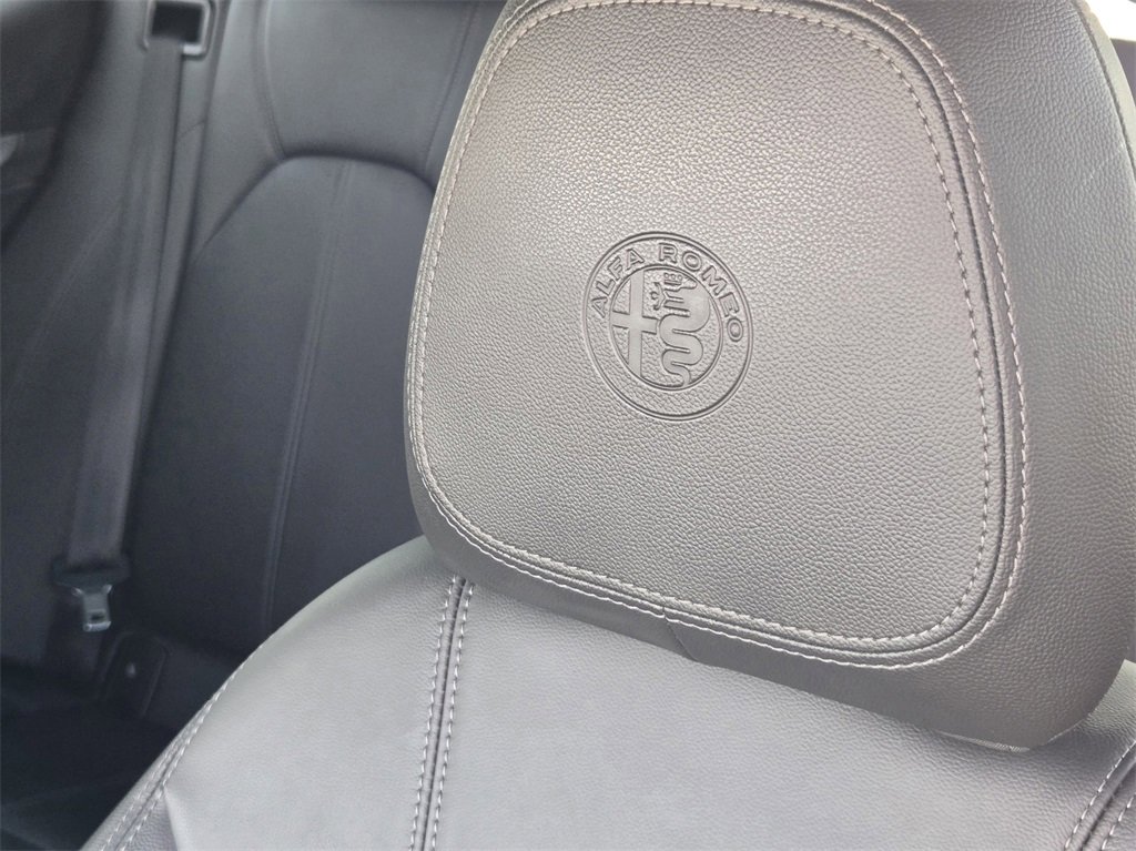 Used 2024 Alfa Romeo Stelvio Ti image 15